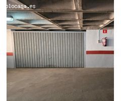 Amplio Garaje Doble Cabinado en Esquina con Fácil Acceso en Benidorm