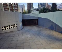 Plaza de Garaje en Alquiler en Benidorm – Céntrica, Cubierta y de Fácil Acceso