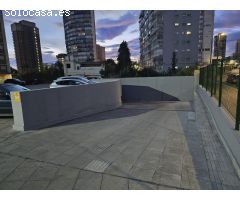 Plaza de Garaje en Alquiler en Benidorm – Céntrica, Cubierta y de Fácil Acceso