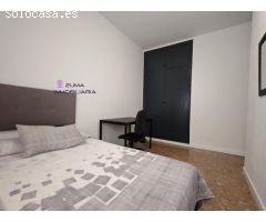 HABITACIÓN EN PUERTO DE LA TORRE, MÁLAGA.