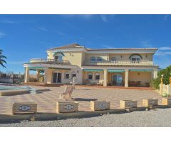 Villa de Lujo en Venta en El Albir / LAlbir, Alicante