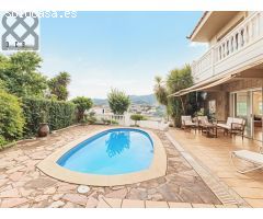 FANTÁSTICA CASA CON PISCINA Y JARDÍN RODEADA DE NATURA Y TRANQUILIDAD