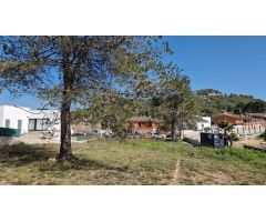 Terreno urbano en Venta en Canyelles, Barcelona