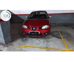 Plaza de parking en venta,  amplia coche grande y Motos