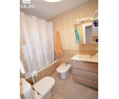 VENDEMOS PISO DE 4 DORMITORIOS, 3 BAÑOS y PLAZA DE GARAJE EN ROQUETAS DE MAR (ALMERIA)