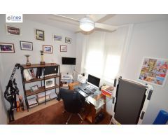 VENDEMOS PISO DE 4 DORMITORIOS, 3 BAÑOS y PLAZA DE GARAJE EN ROQUETAS DE MAR (ALMERIA)