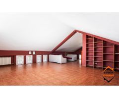 Chalet en Venta en Zaragoza, Zaragoza