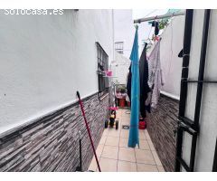 Casa en venta en Guillena con 6 habitaciones