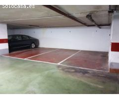 Garaje en venta en la zona de la Buhaira, Sevilla