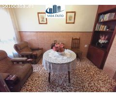 CASA EN TORREDELCAMPO