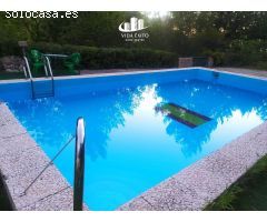 CONJUNTO DE CHALET+ADOSADOS EN CRTA VALDEPEÑAS