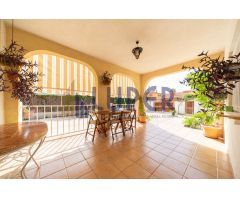 Chalet en Venta en Mutxamel, Alicante