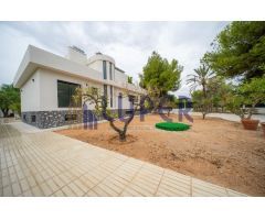 Chalet en Venta en San Vicente del Raspeig, Alicante