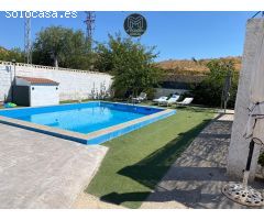 CHALET EN PUENTE TABLAS