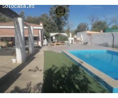 CHALET EN PUENTE TABLAS