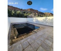 CHALET EN LA CERRADURA