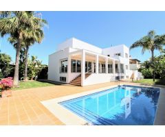 Chalet en Venta en San Pedro de Alcántara, Málaga