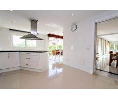 Chalet en Venta en San Pedro de Alcántara, Málaga