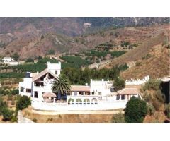 Chalet en Venta en Alhaurín el Grande, Málaga
