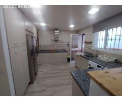 Casa de Pueblo en Venta en San Pedro de Alcántara, Málaga