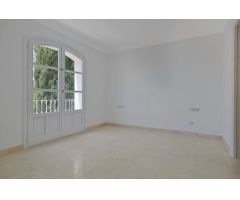 Casa de Pueblo en Venta en Benahavís, Málaga