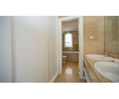Casa de Pueblo en Venta en Marbella, Málaga
