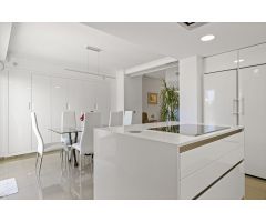 Casa de Pueblo en Venta en Marbella, Málaga