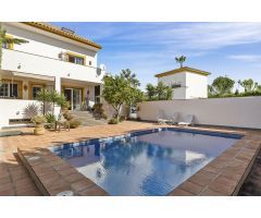 Adosado en Venta en San Pedro de Alcántara, Málaga