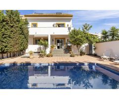 Adosado en Venta en San Pedro de Alcántara, Málaga