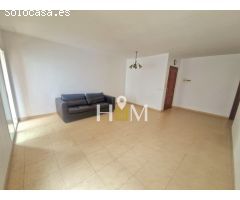 Amplio y luminoso  apartamento en la zona de Cas Capiscol! (a un paso de Ocimax)