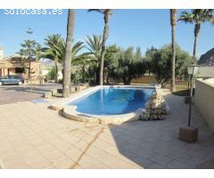 Fabulosa Villa de lujo, OPCIONAL parque de maquinaria pesada, 500 m2 chalet en 3 plantas.