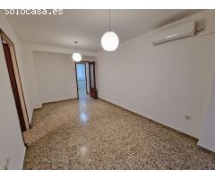¡Oportunidad en Carolinas Altas! Piso de 3 habitaciones