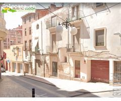 LOCAL COMERCIAL (DE UNOS 100 M2) CON JARDÍN (DE UNOS 40 M2) EN EL CENTRO DE VALLS.