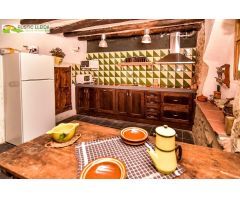 CASA (DE UNOS 378 M2) CON TERRAZA (DE UNOS 30 M2) EN LOS ALREDEDORES DE SANTA COLOMA DE QUERALT.