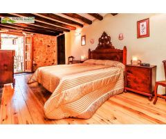 CASA (DE UNOS 378 M2) CON TERRAZA (DE UNOS 30 M2) EN LOS ALREDEDORES DE SANTA COLOMA DE QUERALT.