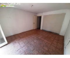 CASA (DE UNOS 144 M2) CON PATIO I GARAJE EN SANTA COLOMA DE QUERALT.