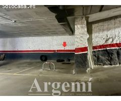 Plaza de garaje en el centro de - Palau-solità i Plegamans