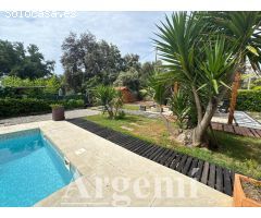 VENTA DE ESPECTACULAR CHALET EN PALAU SOLITA I PLEGAMANS
