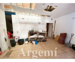 Nave Industrial en Venta o Alquiler en Castellar del Vallès – 465?m² con Gran Potencial
