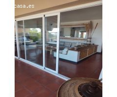 Villa en venta con licencia turística y 4.600m2