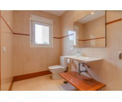 **Espectacular Chalet en Aguadulce Sur a 300 Metros de la Playa**