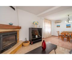 Casa Unifamiliar en Venta en Los Albaricoques, Níjar - Oportunidad Única