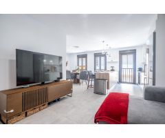 Vivienda exclusiva en el centro de Almería con garaje, ascensor y terraza privada