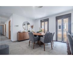 Vivienda exclusiva en el centro de Almería con garaje, ascensor y terraza privada