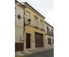 CASA ADOSADA DE 4 HABITACIONES Y 2 BAÑOS