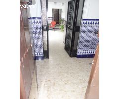 SE VENDE CASA A REFORMAR