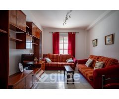 Inmueble en Venta en la Barriada de Rubercon, Marchena – Vivienda de 3 Dormitorios, Cochera y Patio