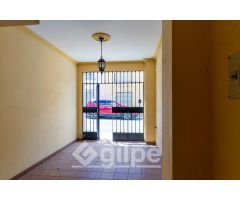 Inmueble en Venta en la Barriada de Rubercon, Marchena – Vivienda de 3 Dormitorios, Cochera y Patio