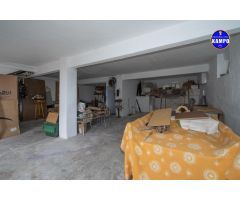 SE VENDE LOCAL EN PASEO DE HERRERA