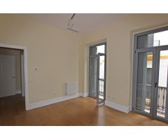 Fabuloso piso de 3 dormitorios 190m2 en una excepcional zona de Santa Cruz-Alfalfa